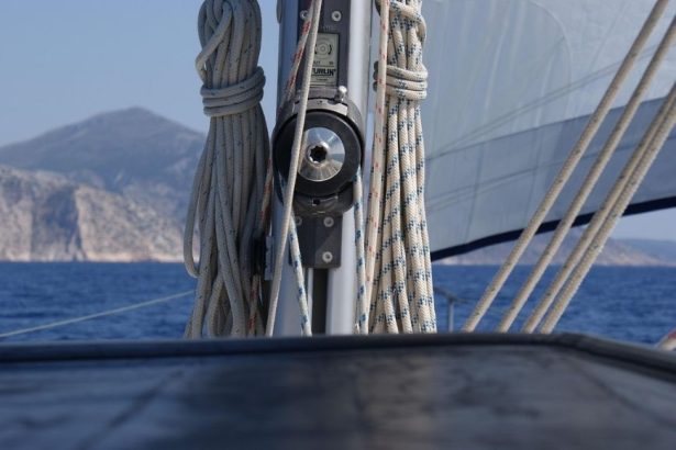 5 Must-Know Things about Sailing Yachts